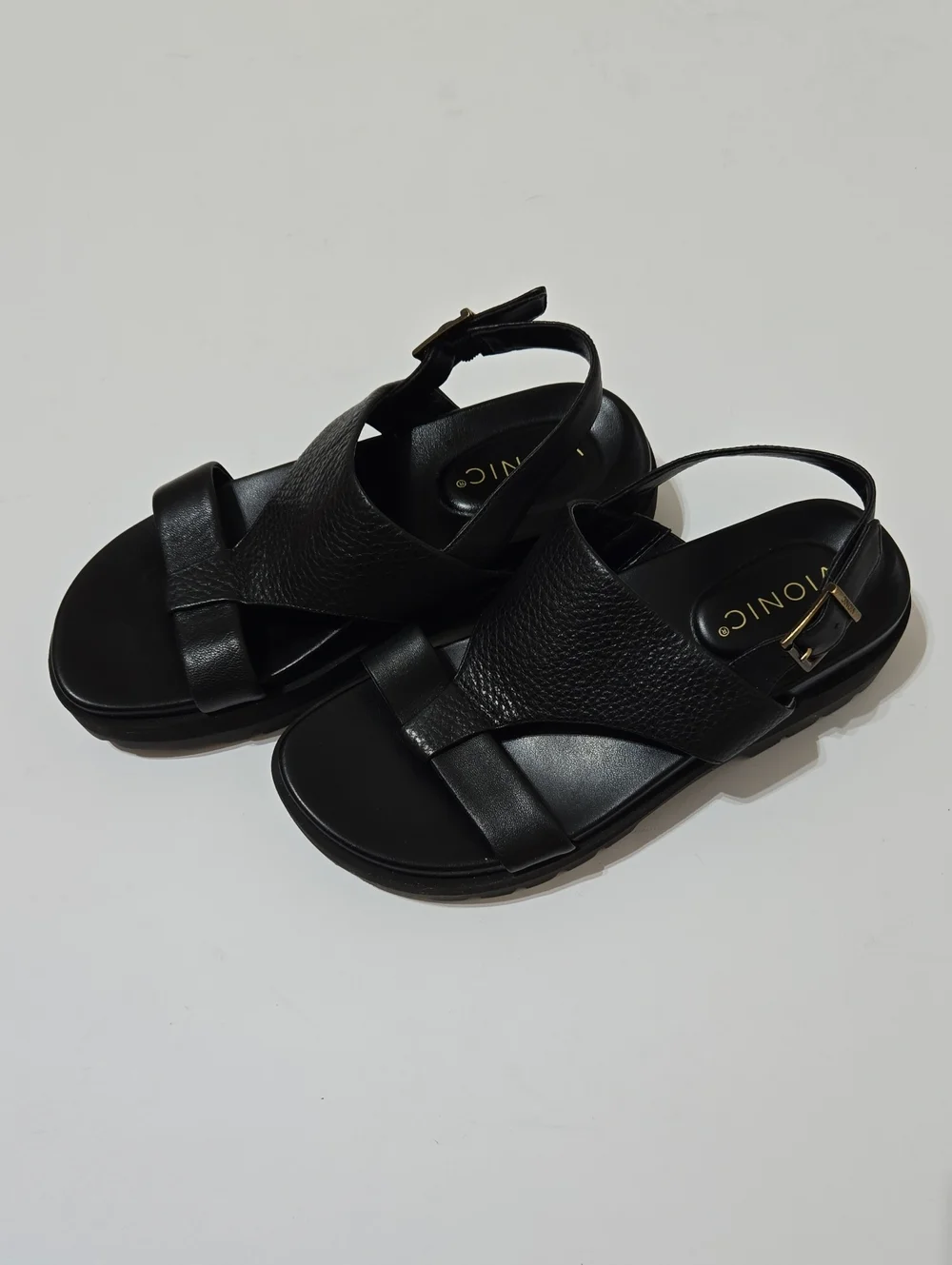Vionic Women's Alondra Black Leather Sandals